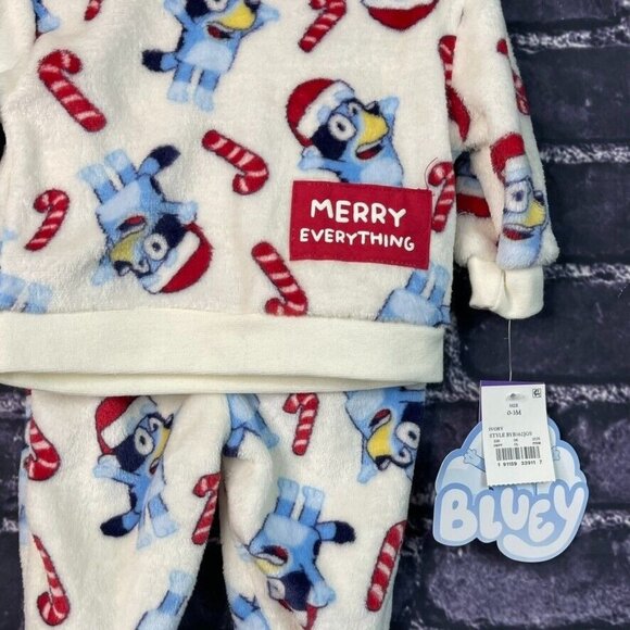 Bluey 0-3 Months 2-pc Bluey Sweatshirt Pant Set Fuzzy Candy Canes Santa Hat - Picture 2 of 12